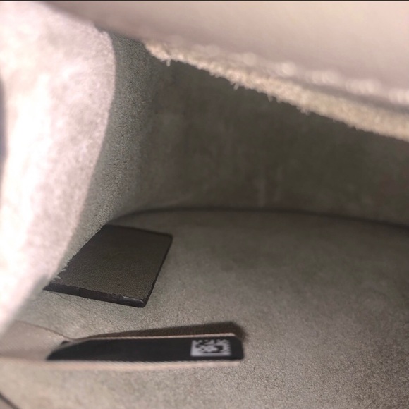 Chloé Nile Mini Bracelet Bag in Motty Gray - Picture 11 of 12